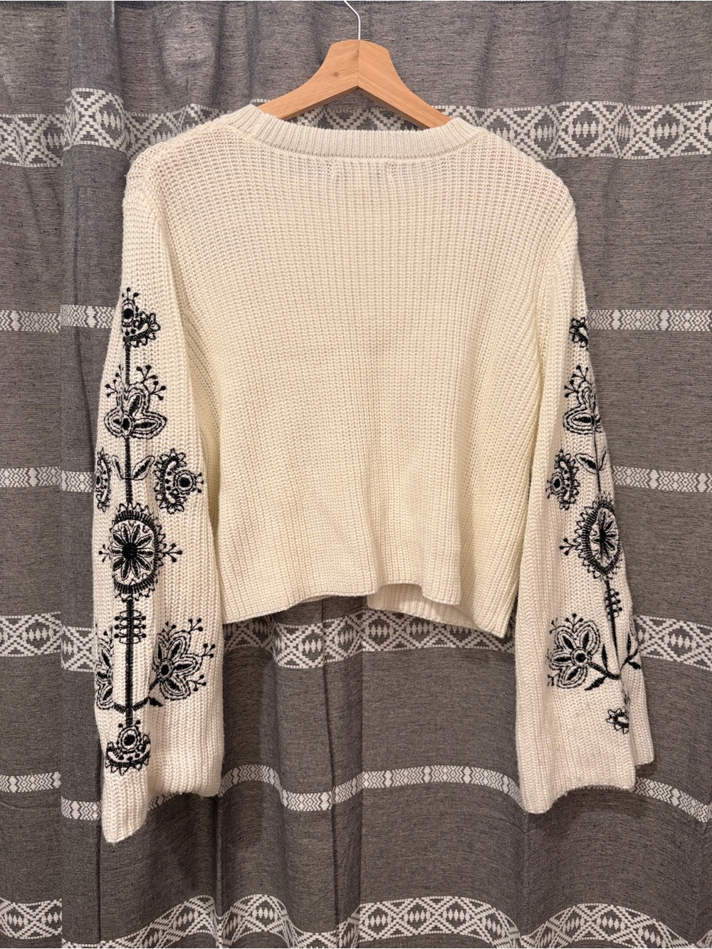 Francesca's Cream Ribbed Knit Sweater - Picture 2 of 7